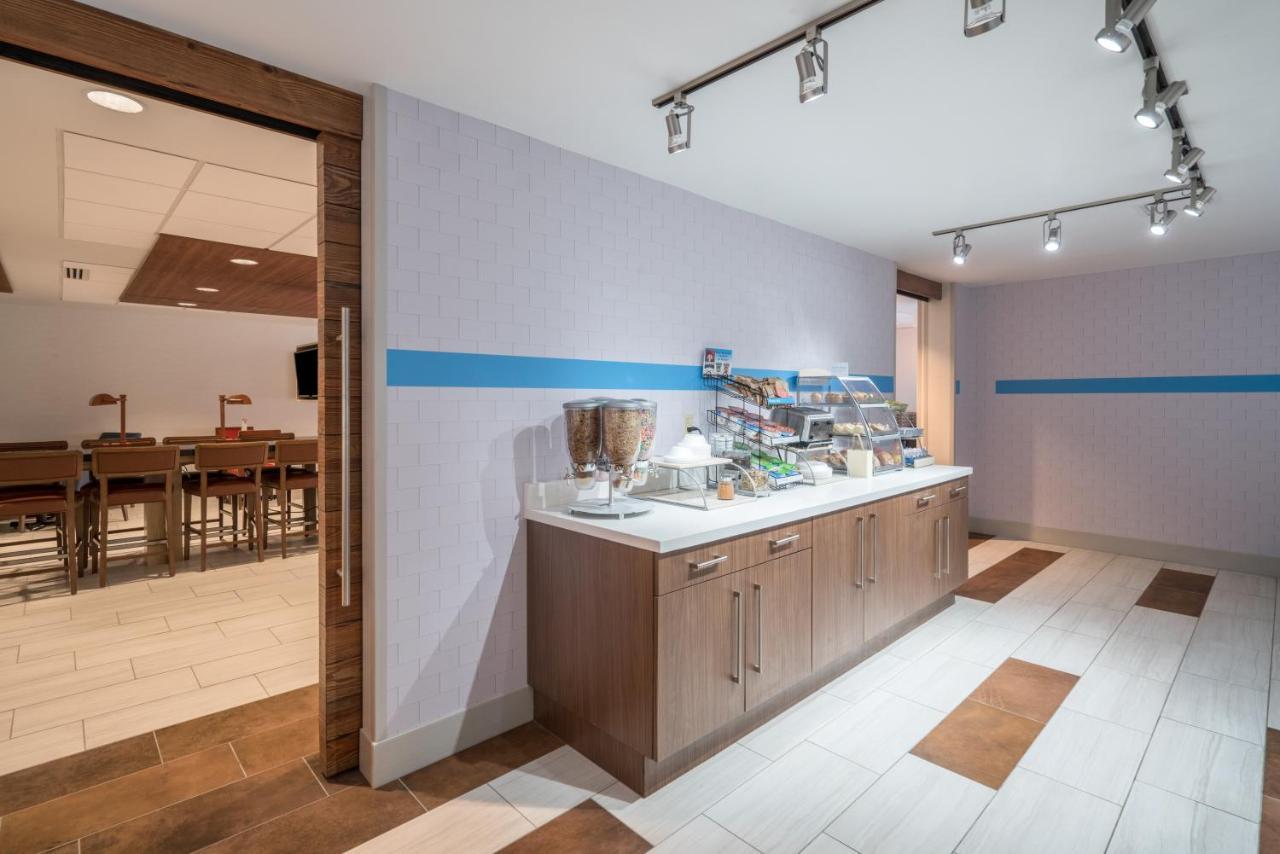 Holiday Inn Express Radcliff Fort Knox By Ihg Exteriér fotografie